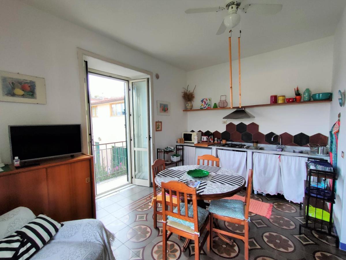 Panoramic Apartments In Villa In Center "The Beach And The Cliff" 1 Agropoli Exteriör bild