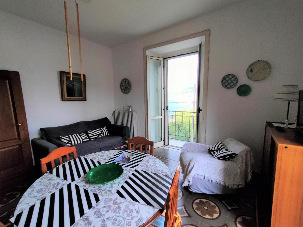 Panoramic Apartments In Villa In Center "The Beach And The Cliff" 1 Agropoli Exteriör bild