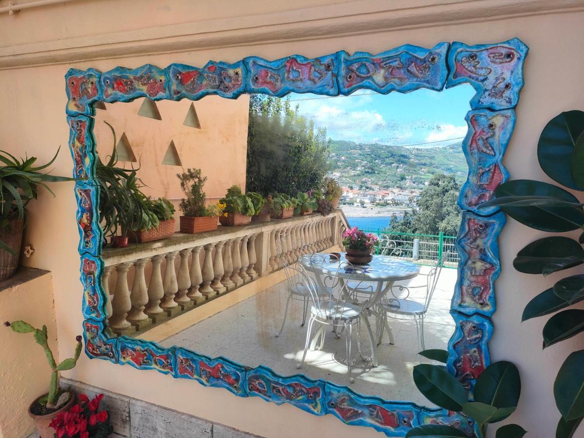 Panoramic Apartments In Villa In Center "The Beach And The Cliff" 1 Agropoli Exteriör bild