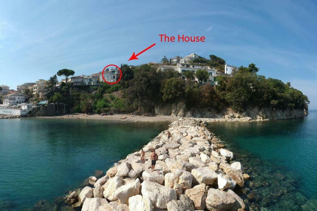 Panoramic Apartments In Villa In Center "The Beach And The Cliff" 1 Agropoli Exteriör bild